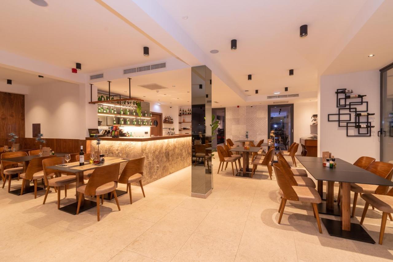 Hotel Batuda Split Luaran gambar
