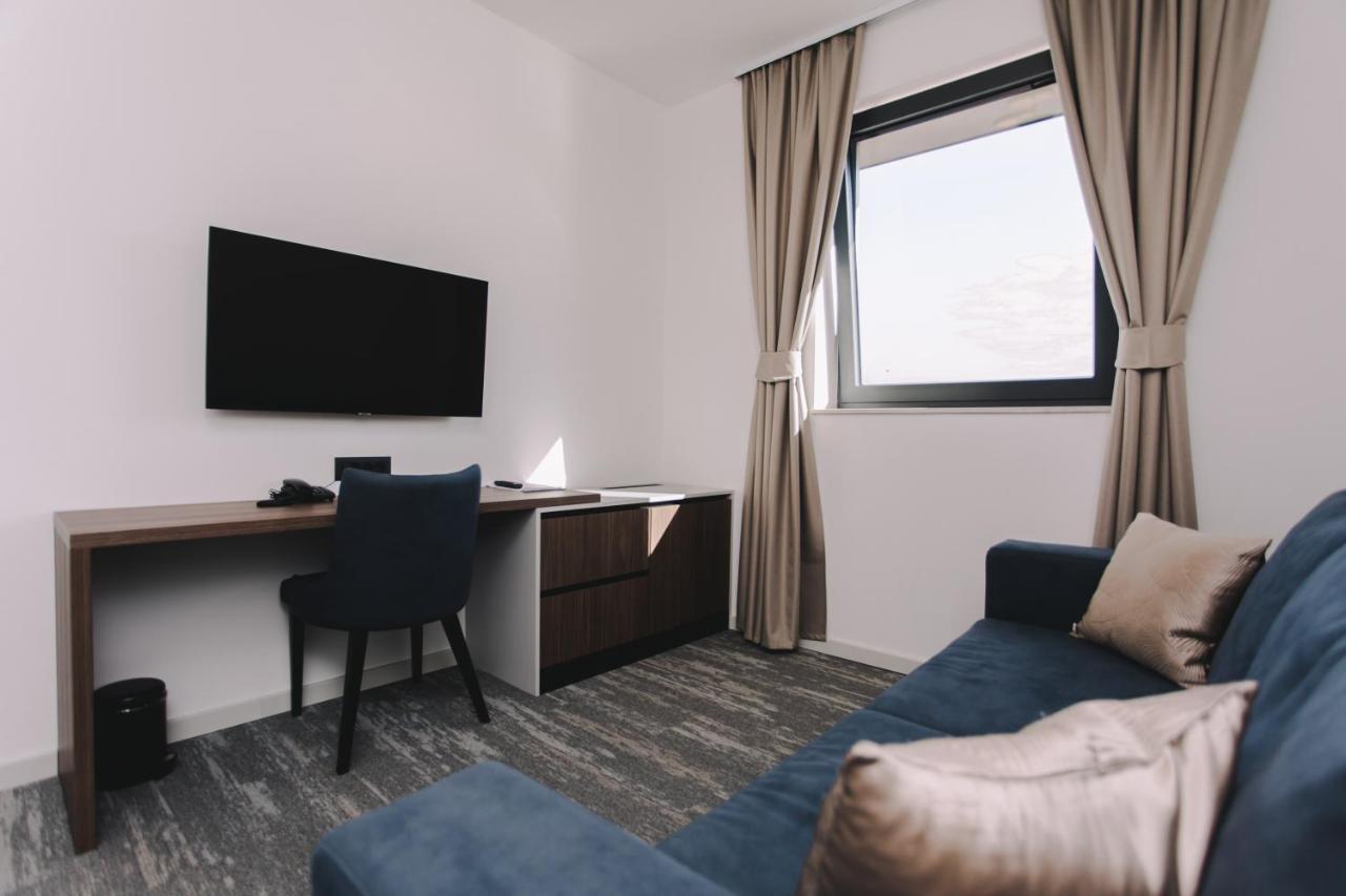Hotel Batuda Split Luaran gambar